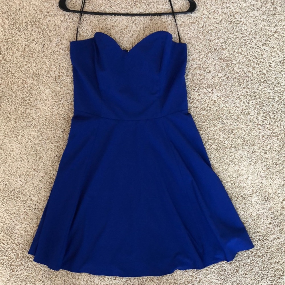 Sweetheart Mini Dress w Back Cutouts